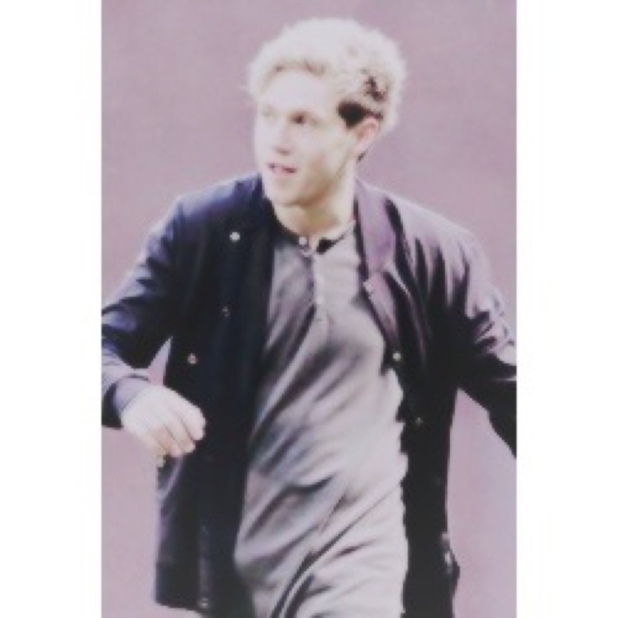 @ifeltpayne gave u a free follow :) follow her main acct and ask her for a fb