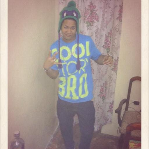 #SwagerPropio el #Swageteo Es de #One No de #Two #SwageteoForLife ... ♥ I lOVE gIRL Pretty .. :* ♥