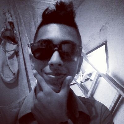 Instagram: Josedz115