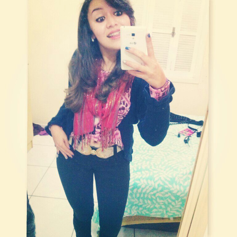 ' Não busco ser melhor que os outros..
Busco apenas ser melhor do que eu era 'Ontem'' ✌    WhatsApp: (54)96920445