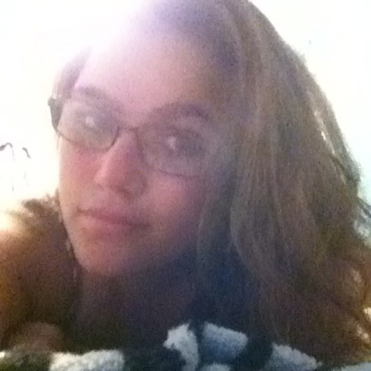 you have one life so live it up. love to chill, I pretty much get along with any one