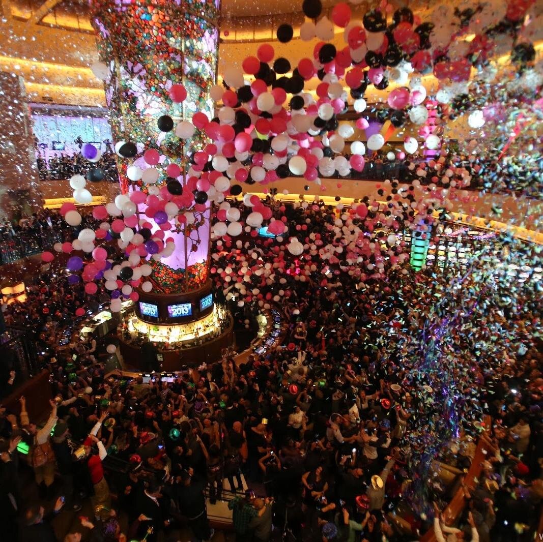http://t.co/EhJtltB956 – “KIND OF LIKE THE GRAMMY AFTER PARTY FOR New Year’s Eve party”.