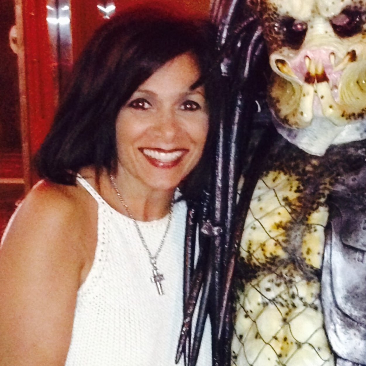 robynv02's profile picture. 