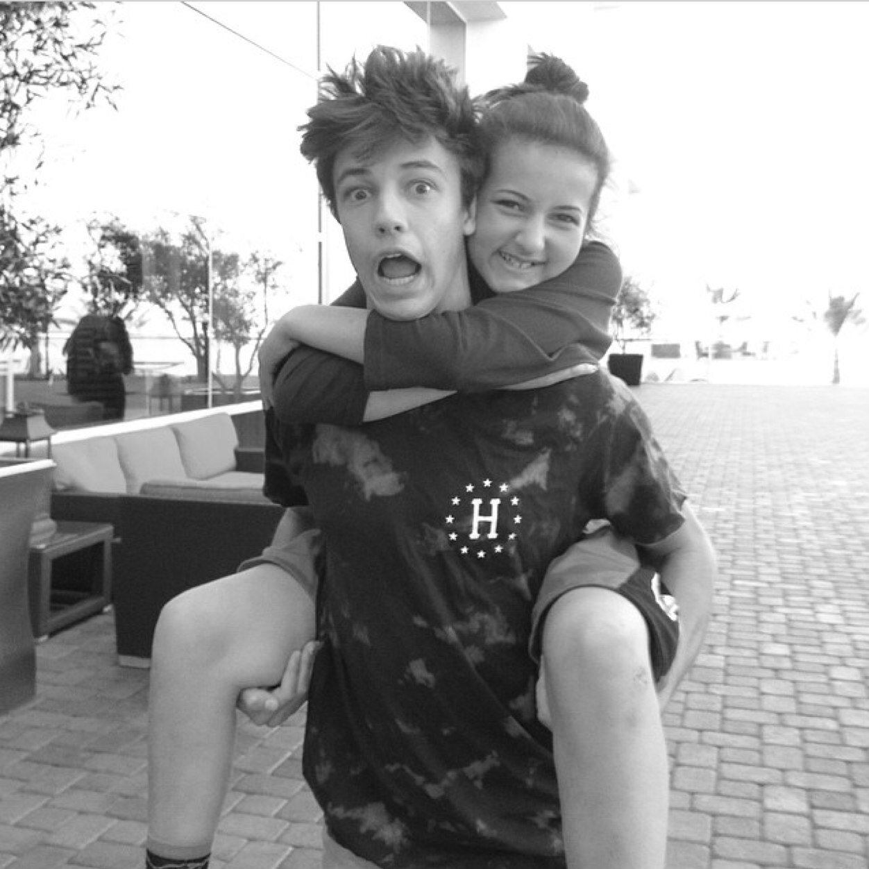 i love cameron dallas || i met him on 3.17.14 || chris and crawford collins followed on 3.16.14 || bring me cameron dallas and we can be friends :)