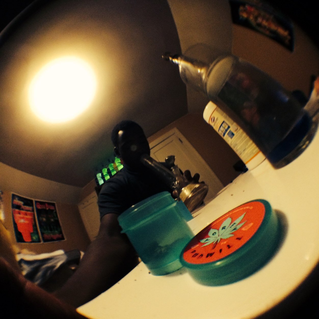 Just an guy that skates and hangs out with friends. I live in Durham . Down for good times. HMU