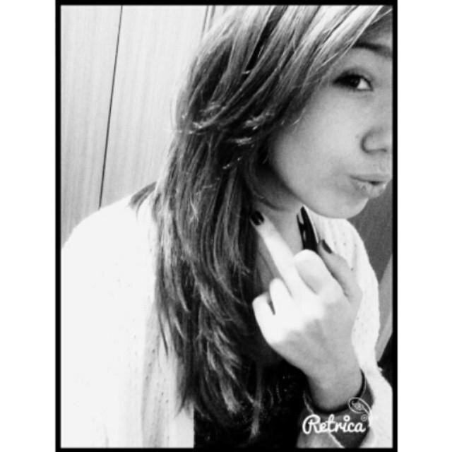 Que novinha danada eu coloquei a cabecinha ela falou ''bota tudo amor''