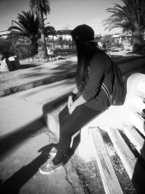 Soy Directioner. ljgdasfhk me rio de todo y por fin cumplire mis sueños de ir a ver a One Direction    Hobbie:andar en skate Estilo: HIPSTER:)