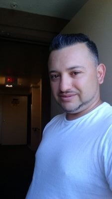 Paulgilbert75's profile picture. The lucky guy in earth. to have a very Nice family, I loved.