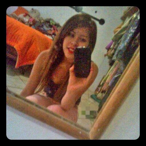 una niña enamora de la vida, buscando el exito y siempre dando una sonrisa. :) :)