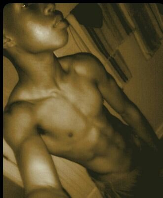 finnese_t's profile picture. Your girl jumped the fence 
for me