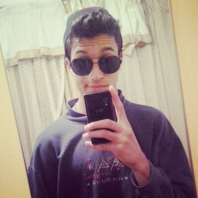 aproveite a vida hoje , o agora aproveite ela agora , por que voce nunca sabera o dia de manha , voce so tem uma certeza na vida ! que voce vai morrer ;)