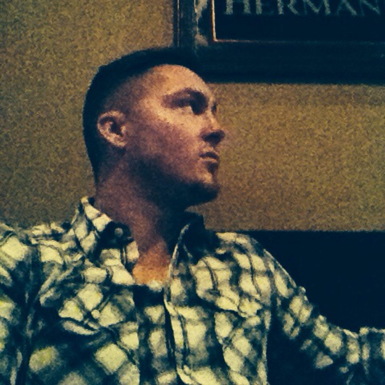 willarmstrong66's profile picture. 