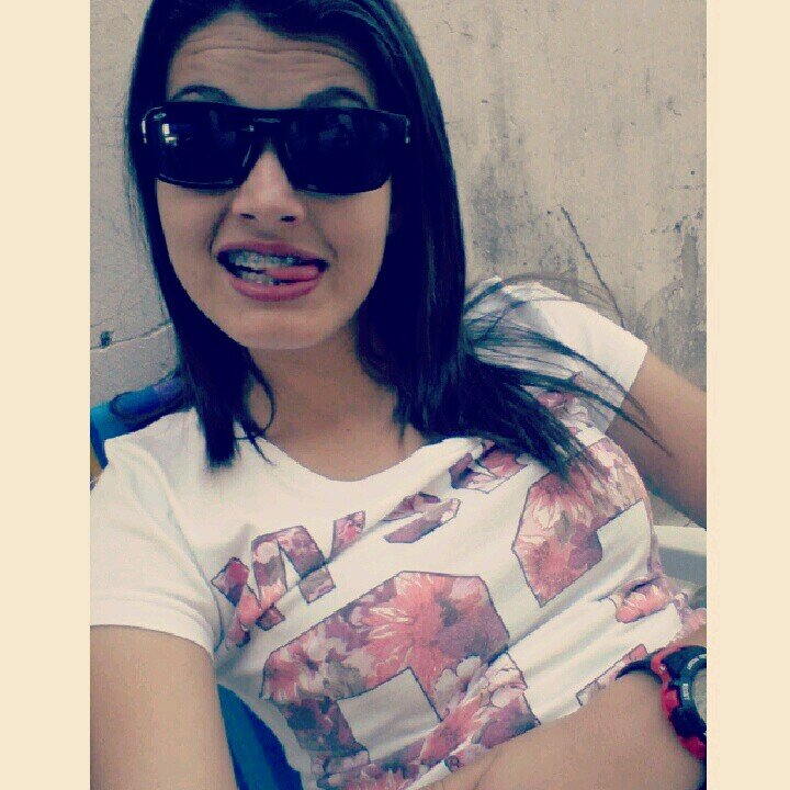 17 anos, Best da @CaahCaarvalho e obssecada pelo #GusttavoLima ;3
Segue! :*