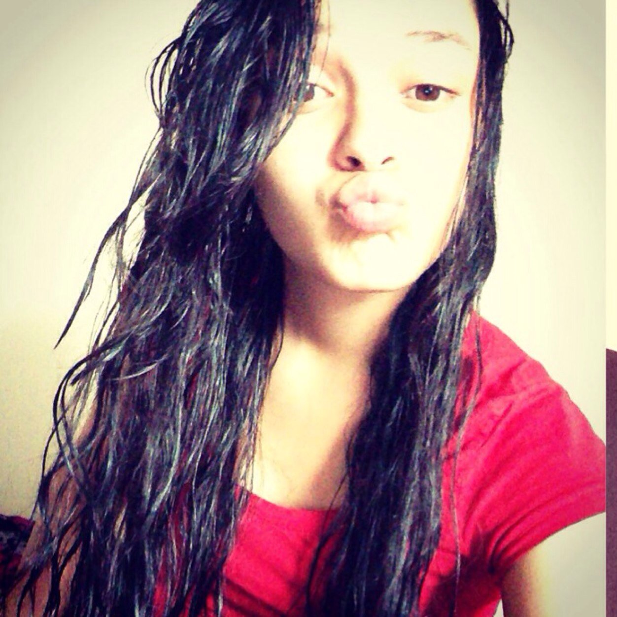 GuanakaBish503's profile picture. Chavelita loves yhu❤️❤️ Salvadoreña Mami 503 Sophomore @ JHHS CRAZY BUT BEAUTIFUL ;) 
 Stayin Sweet & Single ❤️❤️