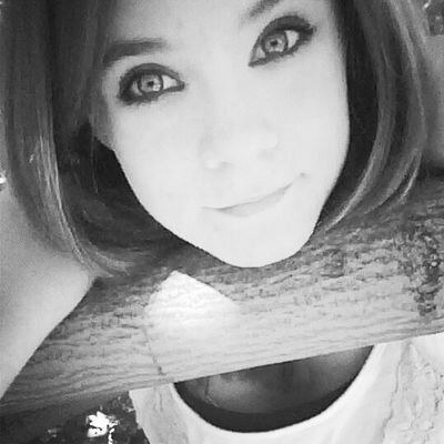 im a model‹3!, i play basketball, soccer,track and  i love Dylan Dauzat and Brent Rivera!;) (single!)...follow me ill follow you!!