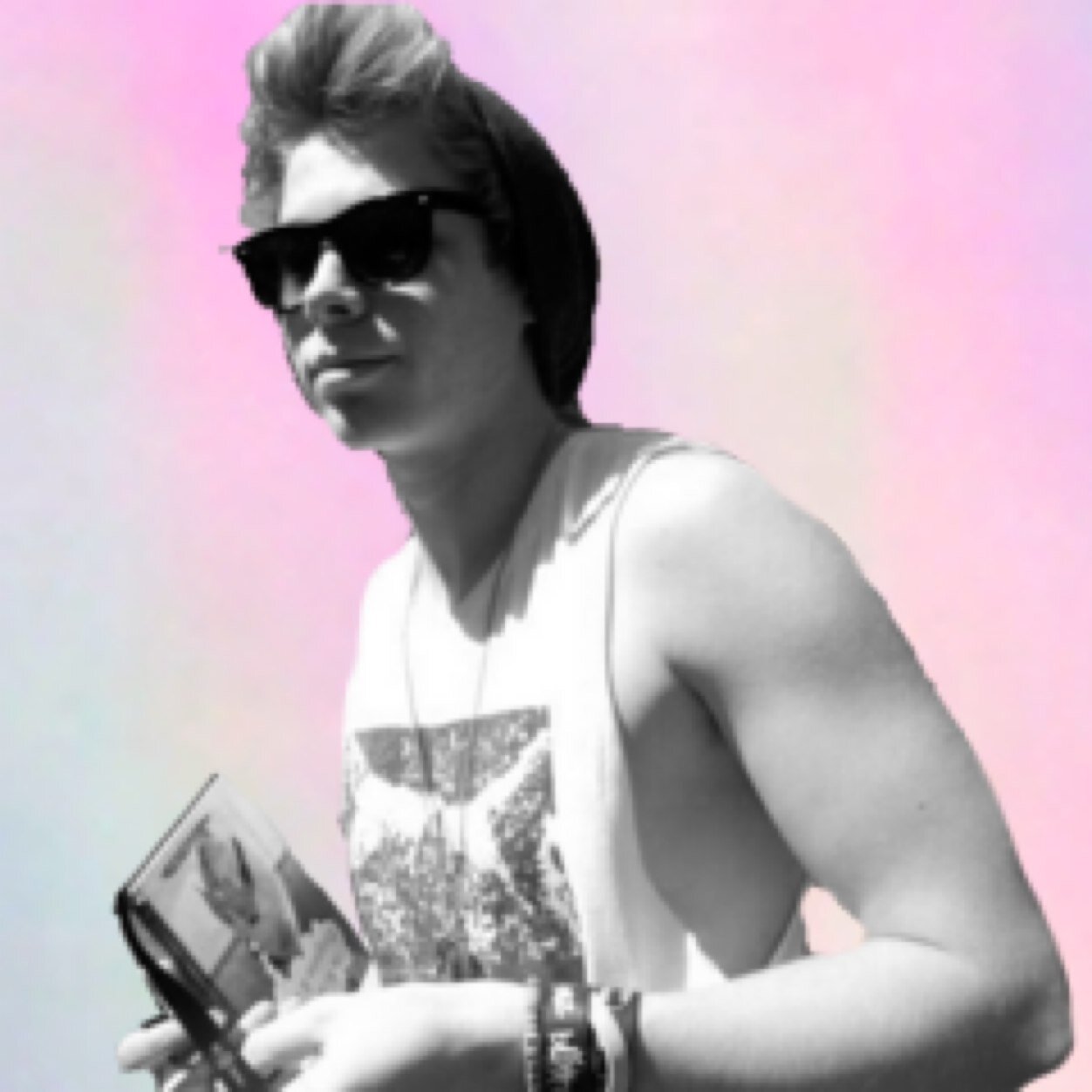 proof the 5sos fam is hot as hell if you want you can follow @australiasboys thank you so much