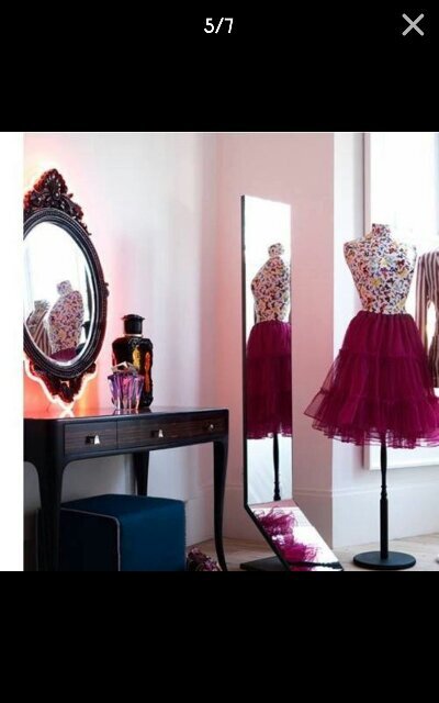 hlove79's profile picture. L.O.V.E