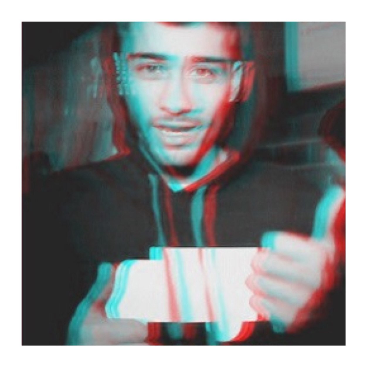 free follow from @kneesockslwt , she follows back :~)