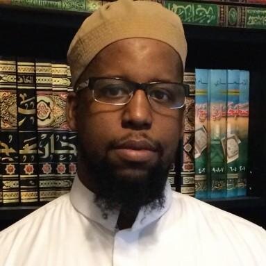 Student of the various Islamic Sciences currently based in the Seattle area.