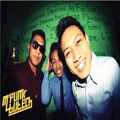 The Official #MpunkButech Twitter Account.
@Budhie_PR as Guitar/Voc.
@AkuAdith as Bassist/Back Voc.
@Sid_Acid as Drummer/Back Voc