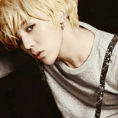 G DRAGON from BIGBANG « Bot »
$ INHALE EXHALE $
ﾌﾟﾛﾌ ⇒⇒ http://t.co/3zpDpdjMsj
ReStart ＿ 6 / 23 ~~