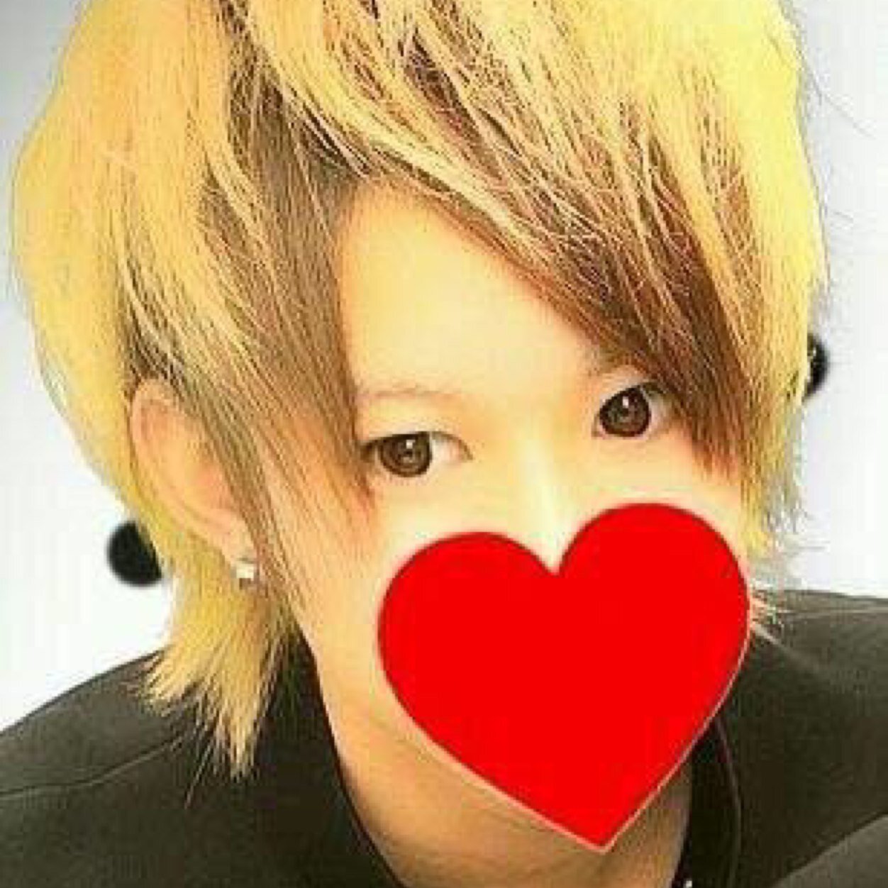 sona_choara's profile picture. 北海道 高2 彼女募集w