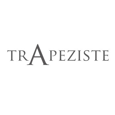 モデル事務所 / ヘアメイク事務所 (大阪・東京) .お仕事の依頼はこちらまで➡︎info@trapeziste-creative.com