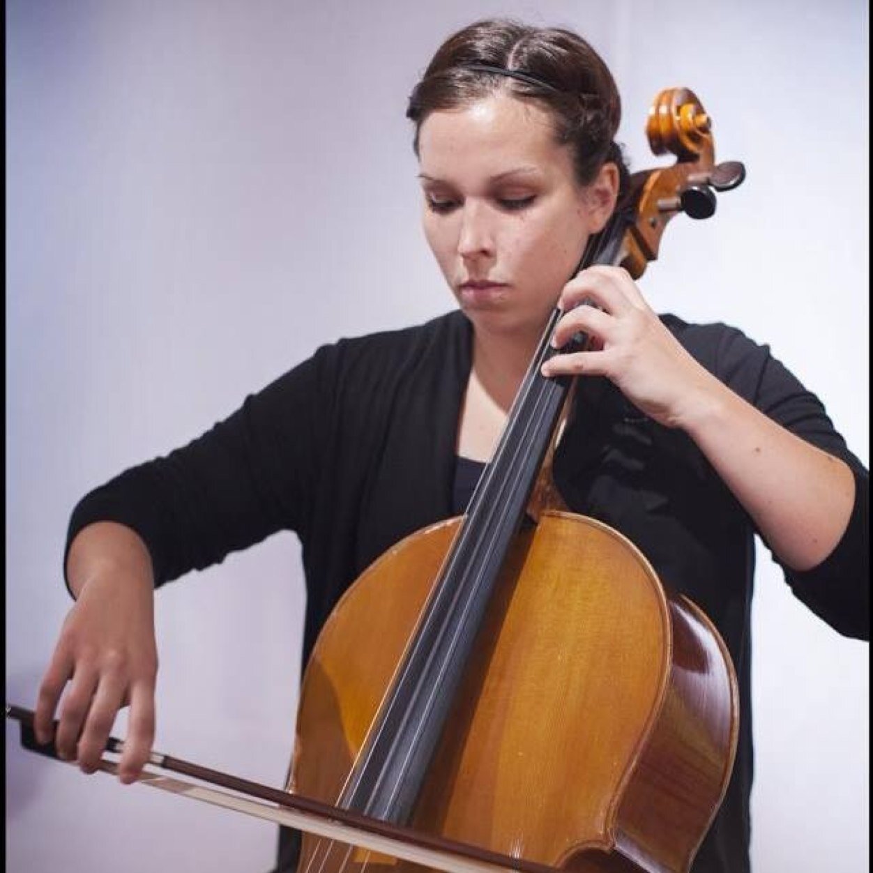 sLOVEnian cellist working on a DMA at UNC, where I also work as a teaching assistant. love traveling and coffee :)