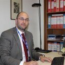 Se un problema causa molte riunioni, alla lunga le riunioni diventeranno piú importanti dei problemi