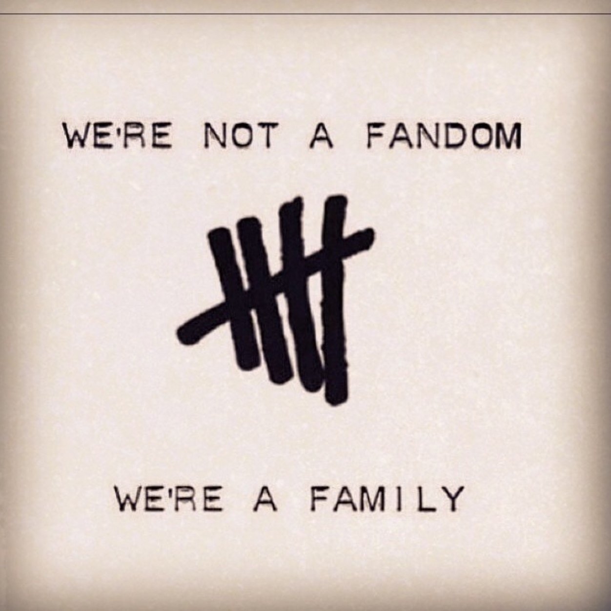 I never knew what it was like to fangirl, then I discovered @5SOS❤️