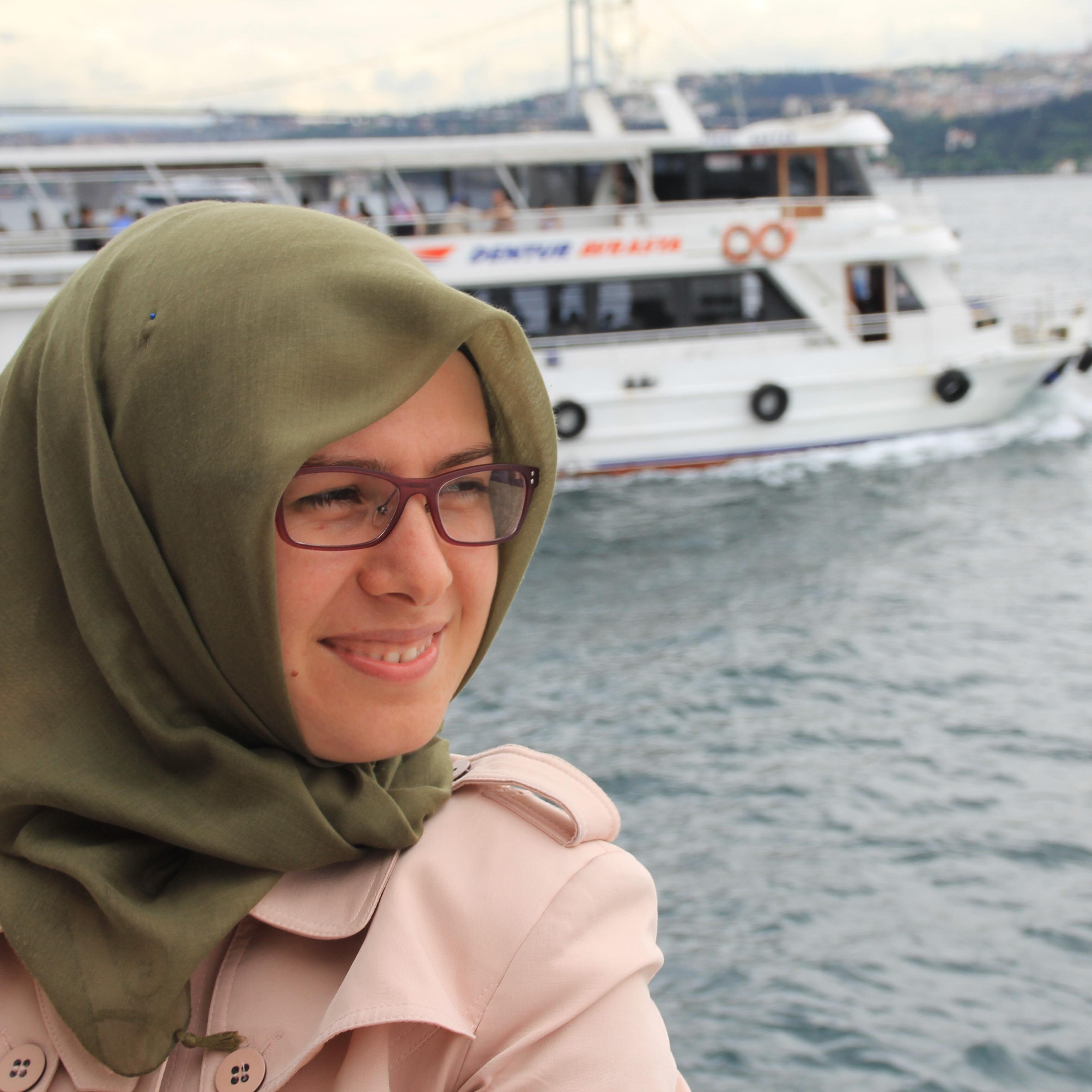 YaralYudum's profile picture. Sentebiolab, Bilkent Cyberpark, Visal Nalan'ın cılgın annesi, İzmir'li olmaktan gurur duyar...