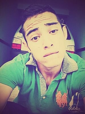 Mas te confesso que o futebol e o pagode, são de minha preferência, e moram no meu coração..♪