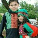 ‏‏‏‏واسع الخيال --يستهويه الخواطر القصيرة -- والنقد على الصور --