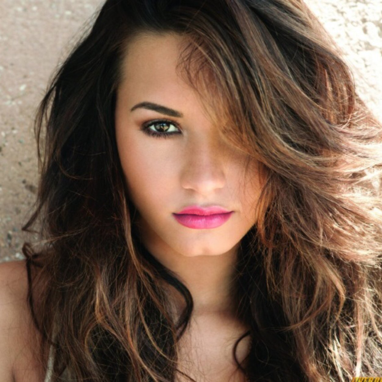 Demi Lovato||Single||Ci sono per tutti||Siamo la generazione del sorriso sulla faccia e le lacrime sul cuore.