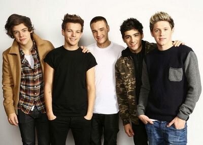 Myra☆ 17☆ Love Louis,Niall,Harry,Zayn,Liam so much☆ Just follow me ☆ I'm just an ordinary girl☆