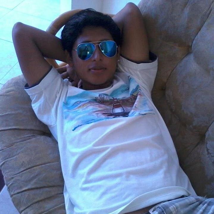 FalaZiaDor's profile picture. Un verdadero guerrero gana la batalla sin desenvainar la espada!!.........