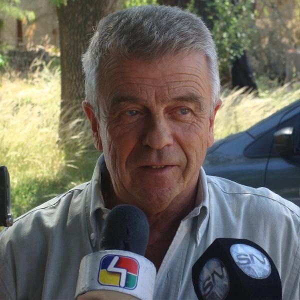 Periodista. Ex Intendente de #Pergamino. Padre x 2 y mi debilidad: mi nieta. Afiliado a la #UCR