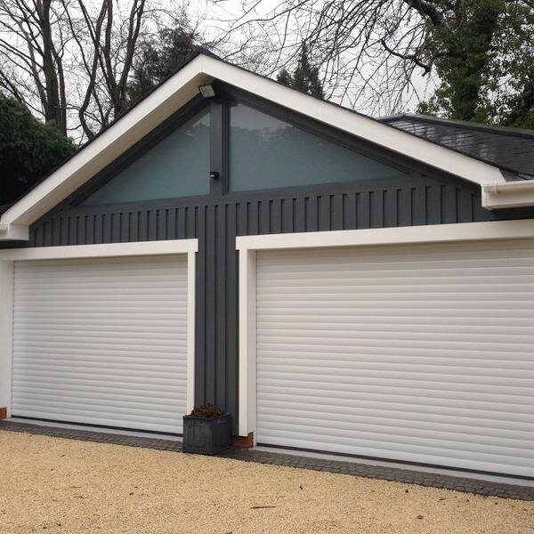 We specialise in supplying, fitting, servicing and repairing a variety of high quality automated garage doors.