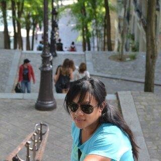 bernietheunisen's profile picture. If great leaders err, they do so on the side of generosity. They are givers not takers. They feel motivated to: serve others, solve problems and save causes.