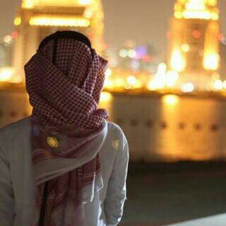 آحس روحيّــے فيــے ملآقآک تنعم.                                 گن آلخلآيق يوُم آشوفک عدآميّـــے ♡̴!