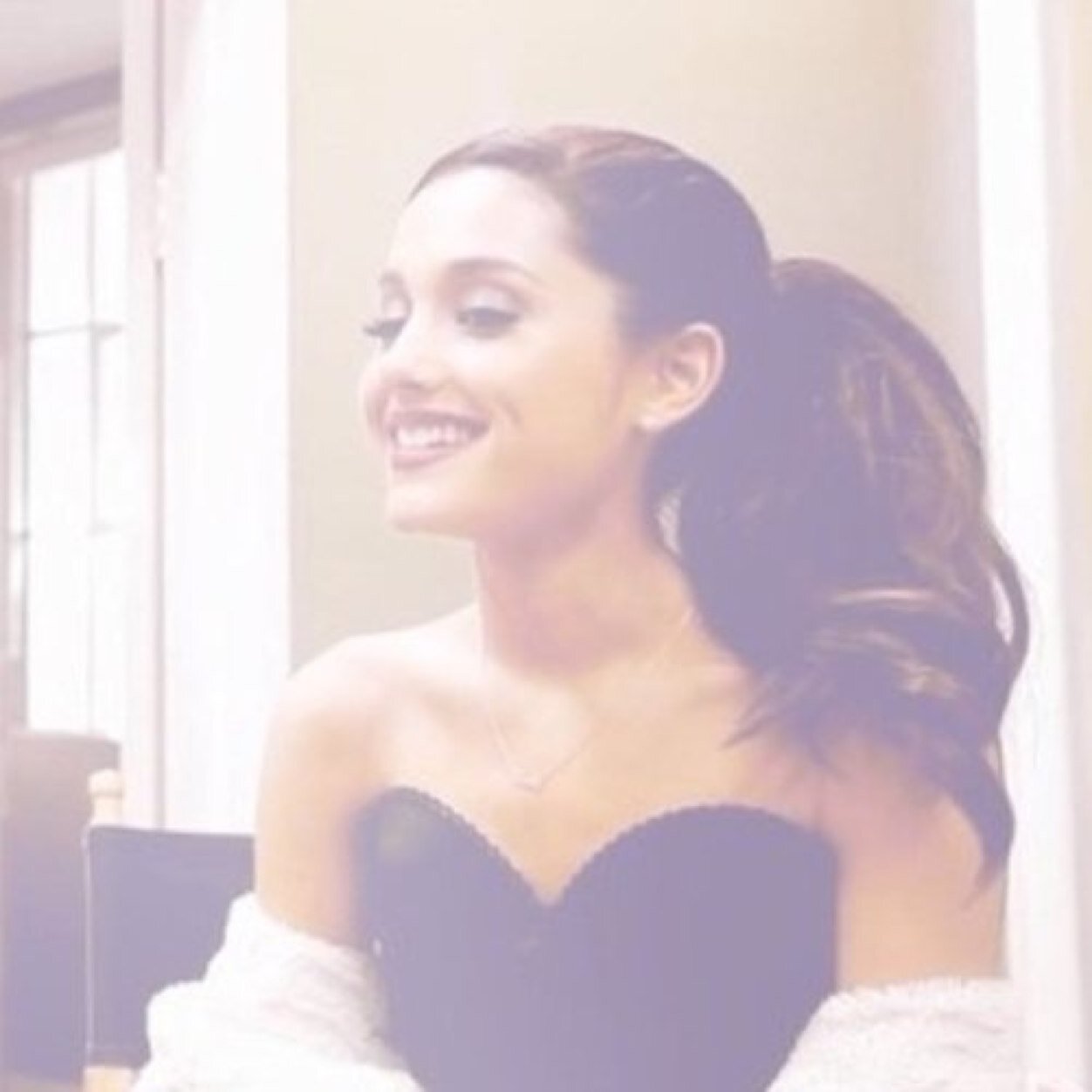 follow @Arianaster