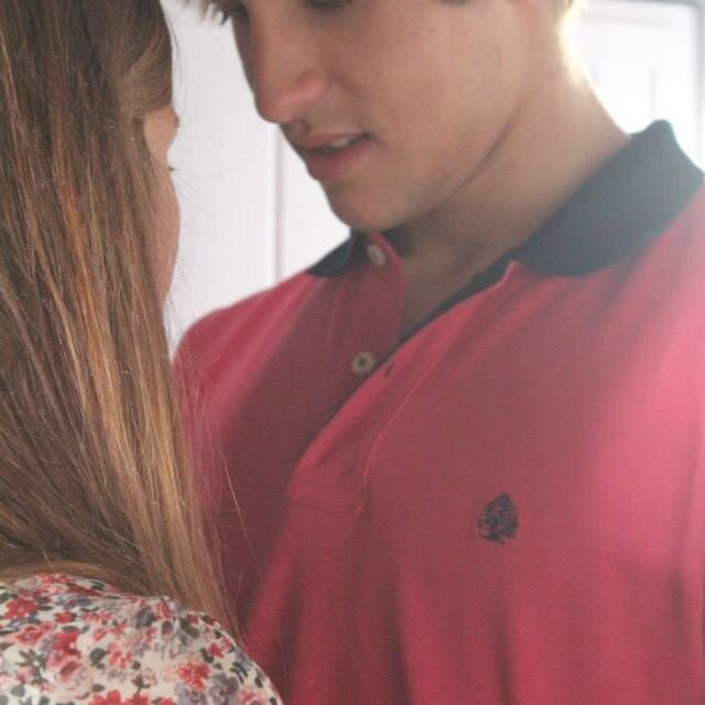 BernardoTeixeir's profile picture. 17 anos, divertido, adoro desporto... Segue-me que eu faço bons tweets, ou então não :)  Chamusca