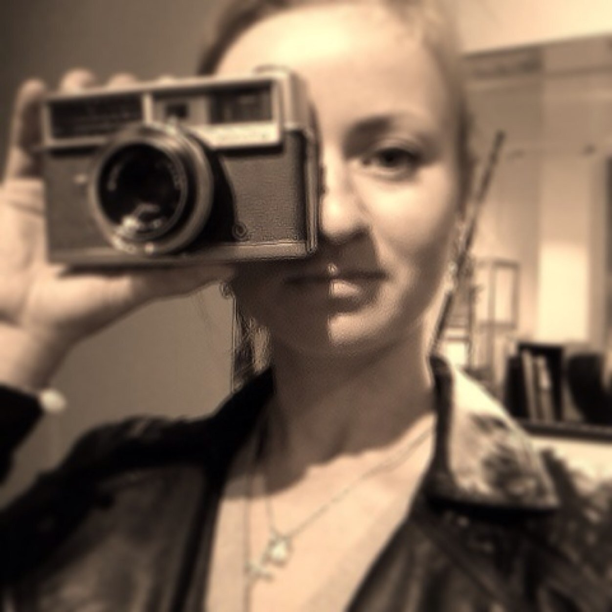 Creative in thinking, positive in nature, active by living, traveler in heart and altruist by spirit.