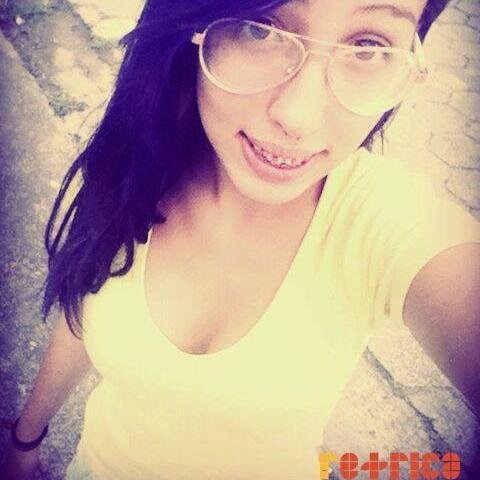 Nasci pra ser feliz,e não perfeita *--*