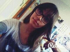 Follow me please !    Myléna/folle et je l'assume ! Snap - minion-oreo    ouai c'est nul mais je savais pas quoi mettre ! :) Instagram - mylena_kfr
