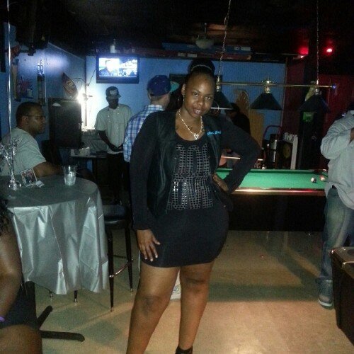 5'8..a mother of 3 beautiful lil 1s..I love bein me n doin wat I do best