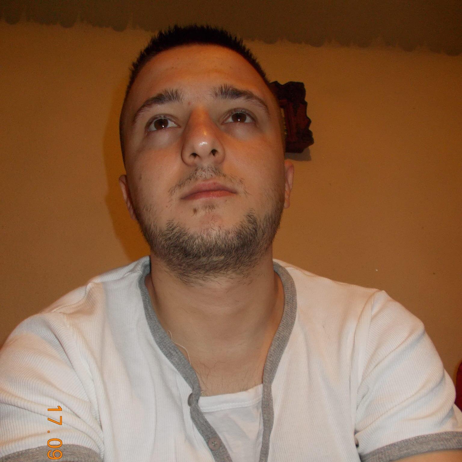 dni92dani's profile picture. 