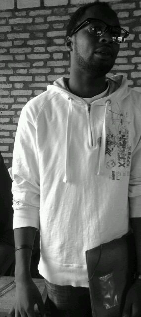 ikunduwizeyerom's profile picture. J aime danser ainsi k blague