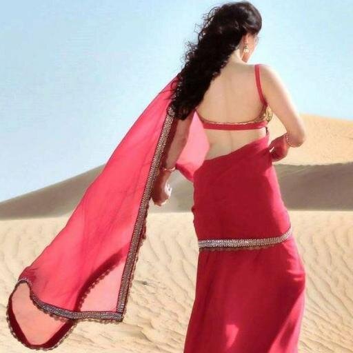 If you follow me I will give you followback ...... !! 
ये #twitter की दुनिया है यहाँ कोई रिश्तेदारी नहीं करनी .... So No DM Please !!
