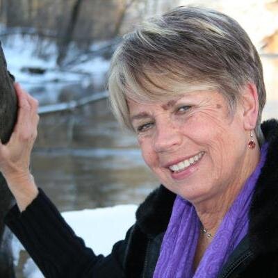 I design transformational programs for women to expand their capacity for joy through connecting with their true self & inner wisdom ~ Newsletters/Updates Here